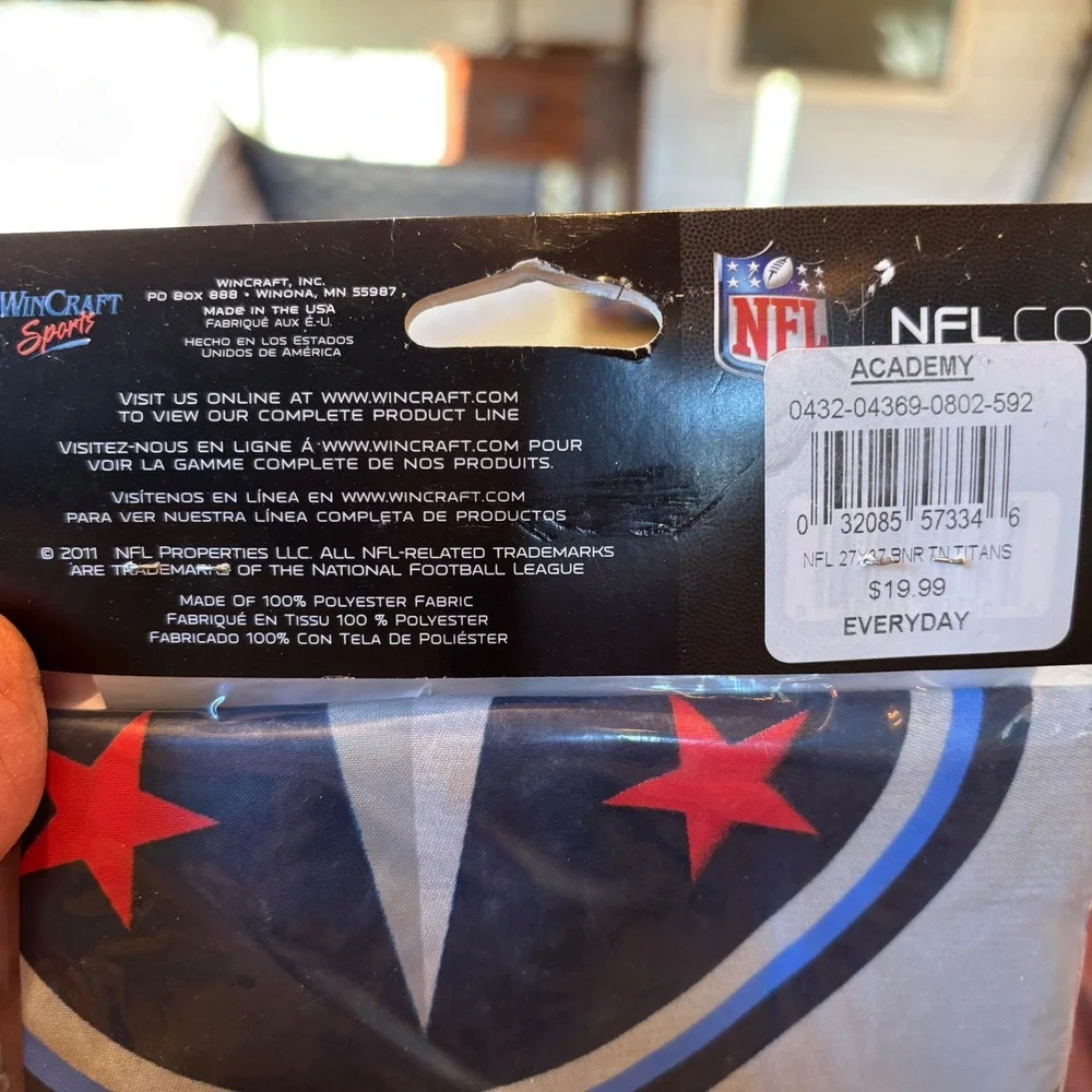 WinCraft NFL Tennessee Titans Vertical Banner Flag New Outdoor Indoor 100 Poly‎